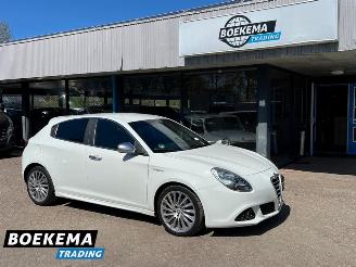 Alfa Romeo Giulietta 1.4 T Distinctive Automaat Memory Stoelverw BOSE picture 1
