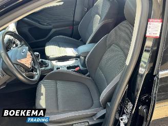 Ford Focus Wagon 1.0 EcoBoost ST Line X Business Navigatie Stoel-Stuurverwarming picture 13