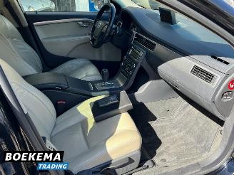 Volvo V-70 2.5T Kinetic 230PK Automaat Leer Navigatie Cruise picture 19