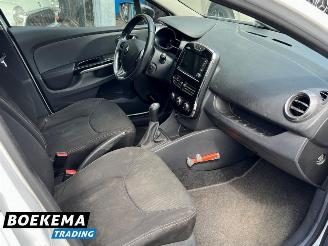 Renault Clio Estate 0.9 TCe Night&Day R-Link Navigatie Cruise Airco picture 12
