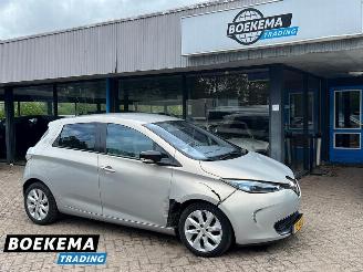 Voiture accidenté Renault Zoé Q210 Zen Quickcharge KOOPACCU 22 kWh 2014/5