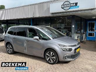 damaged passenger cars Citroën Grand C4 Picasso 1.2 PureTech 7-Pers Keyless Navigatie Camera Massage 2017/1