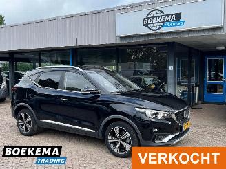 krockskadad bil auto MG ZS EV Luxury 45 kWh Leer Keyless Panorama 2020/12