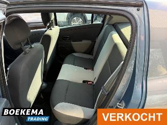 Renault Clio 1.2 TCe Special Line Navigatie Airco picture 14