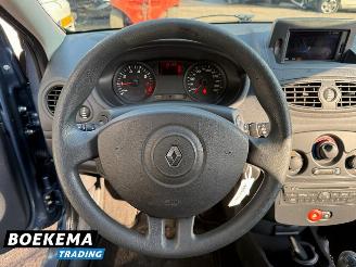 Renault Clio 1.2 TCe Special Line Navigatie Airco picture 19