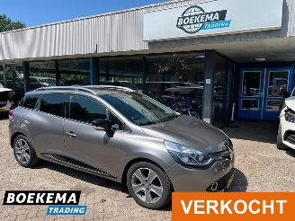 krockskadad bil auto Renault Clio Estate 1.5 dCi ECO Night&Day Navigatie Cruise PDC Trekhaak 2015/6