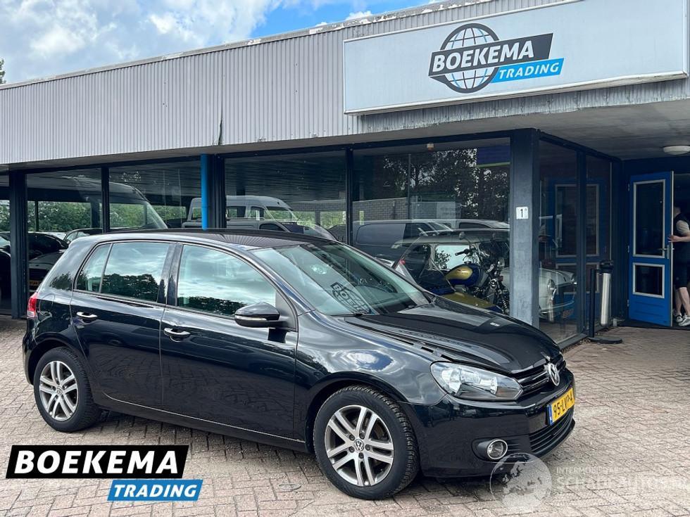 Volkswagen Golf 1.2 TSI Tour 6 bak Navi Cruise Airco