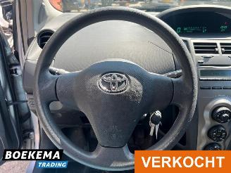 Toyota Yaris 1.0 VVTi Acces 5-Deurs Airco Elektrisch ramen picture 19