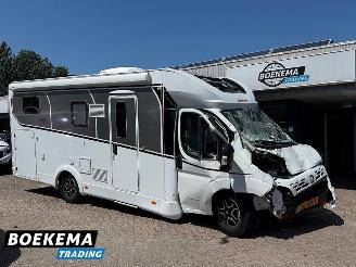 Schade camper Dethleffs  JUST T 7052 140PK Automaat Garage Enkele-Bedden Dakairco Luifel Zonnepaneel 2025/9