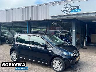 Coche accidentado Volkswagen Up! 1.0 high up! BlueMotion 5-deurs Stoelverwarming Navi 2020