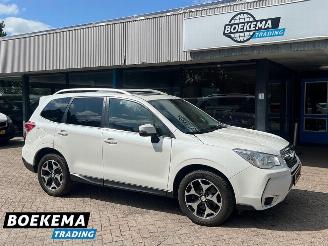krockskadad bil auto Subaru Forester 2.0 XT Sport Executive 240PK Stoelverwarming Panoramadak Navi 2016/1