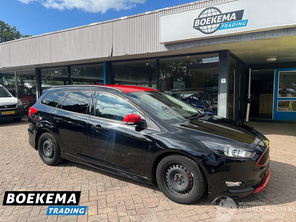 Ford Focus Wagon 1.5 Black Edition 150PK Navigatie Climate Cruise
