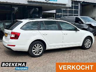 Skoda Octavia Combi 1.2 TSI Businessline Automaat Navi Cruise Clima picture 2