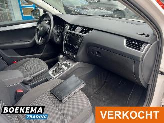 Skoda Octavia Combi 1.2 TSI Businessline Automaat Navi Cruise Clima picture 15