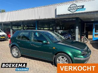 skadebil auto Volkswagen Golf 1.6 5-Deurs Trekhaak LMV 1999/4