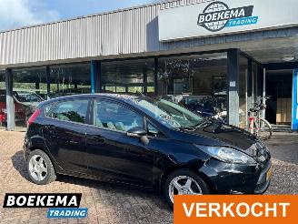 krockskadad bil auto Ford Fiesta 1.25 Champion Airco 5-deurs Trekhaak Elektrische Ramen 2012/4