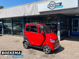 damaged microcars Excel  E-Clips Mindervalidenvoertuig 