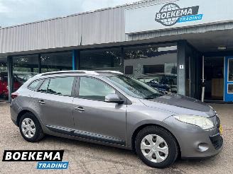 Vaurioauto  passenger cars Renault Mégane Estate 1.4 TCe Expression Navi Clima Trekhaak 2010/4