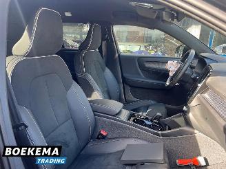 Volvo XC40 2.0 B3 Plus Dark Harman Kardon Memory WinterPakket Navigatie Trekhaak picture 24