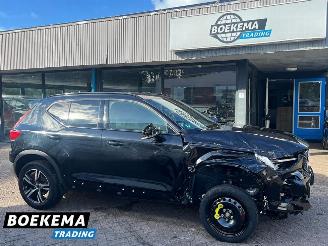 skadebil auto Volvo XC40 2.0 B3 Plus Dark Harman Kardon Memory WinterPakket Navigatie Trekhaak 2023/9