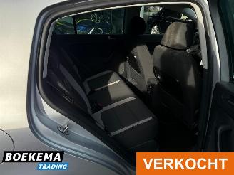 Volkswagen Golf plus 1.6 TDI Highline DSG Stoelverwarming Trekhaak picture 10