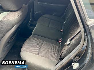 Hyundai I-30 1.6i Dynamic Automaat Clima Elektrische Ramen picture 17