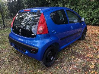 Peugeot 107 Active picture 6