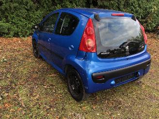 Peugeot 107 Active picture 4