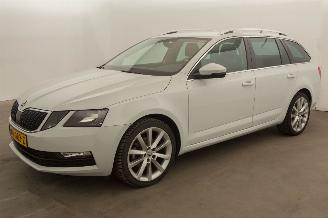 Schadeauto Skoda Octavia Combi 1.0 TSI Half leer Greentech Ambition Business 2018/12