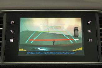 Peugeot 308 SW 1.2 Pano 96KW PureTech Blue Lease picture 8