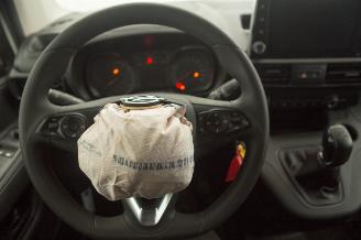 Opel Combo 1.5D L1H1 87.816 km Edition picture 12