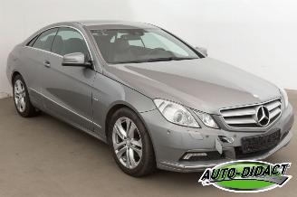 Mercedes E-klasse E200 Coupé Automaat Motorschade picture 2