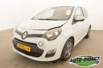 krockskadad bil auto Renault Twingo 1.2 16V Collection Airco 2012/12