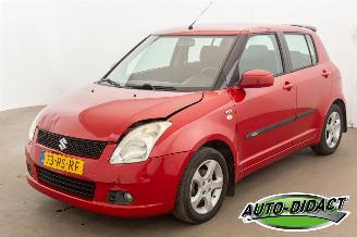 Schadeauto Suzuki Swift 1.5 Exclusive Airco 2005/8