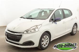 Voiture accidenté Peugeot 208 1.2 78.525 km 2018/6