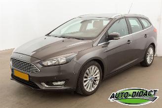 Unfallwagen Ford Focus 1.5 Clima Navi Titanium Edition 2015/7