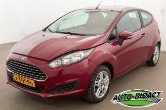 Schadeauto Ford Fiesta 1.0 Style Clima Navi 2015/3