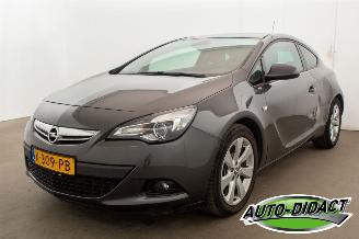 damaged passenger cars Opel Astra GTC 1.4 Turbo Sport Clima 2013/2