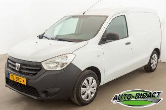 Schade bestelwagen Dacia Dokker 1.5 dCi 75 Basic 2016/10