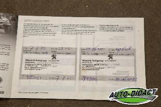 Peugeot 308 1.2 PureTech Clima Navi Pano Camera Blue Lease Executive picture 29