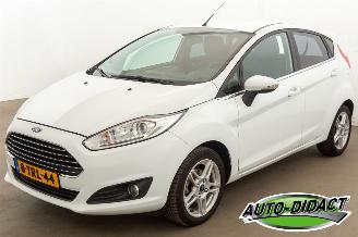 skadebil auto Ford Fiesta 1.0 EcoBoost Automaat Clima Navi Titanium 2014/4