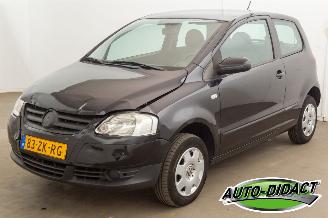 krockskadad bil auto Volkswagen Fox 1.4 70.520 km NAP Airco Trendline 2008/3