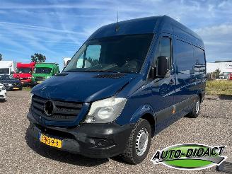 krockskadad bil bedrijf Mercedes Sprinter 313 2.2 CDI 366 Airco 2015/11