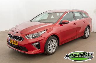 Unfallwagen Kia Ceed Sportswagon 1.0 T-GDi Clima Navi Camera DynamicLine 2021/2
