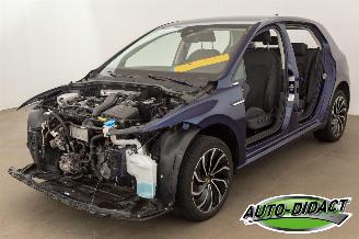 Unfallwagen Volkswagen Golf 1.5 eTSI Automaat R-Line Business 2021/2