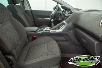 Peugeot 3008 1.6 Allure Clima Navi picture 18