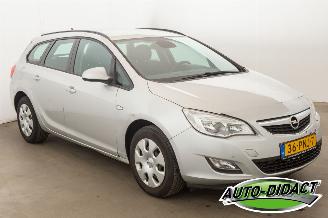 Opel Astra Sports Tourer 1.4 Edition Clima Navi picture 2
