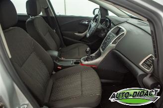 Opel Astra Sports Tourer 1.4 Edition Clima Navi picture 18
