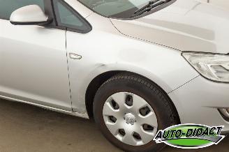 Opel Astra Sports Tourer 1.4 Edition Clima Navi picture 31