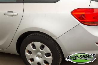 Opel Astra Sports Tourer 1.4 Edition Clima Navi picture 35